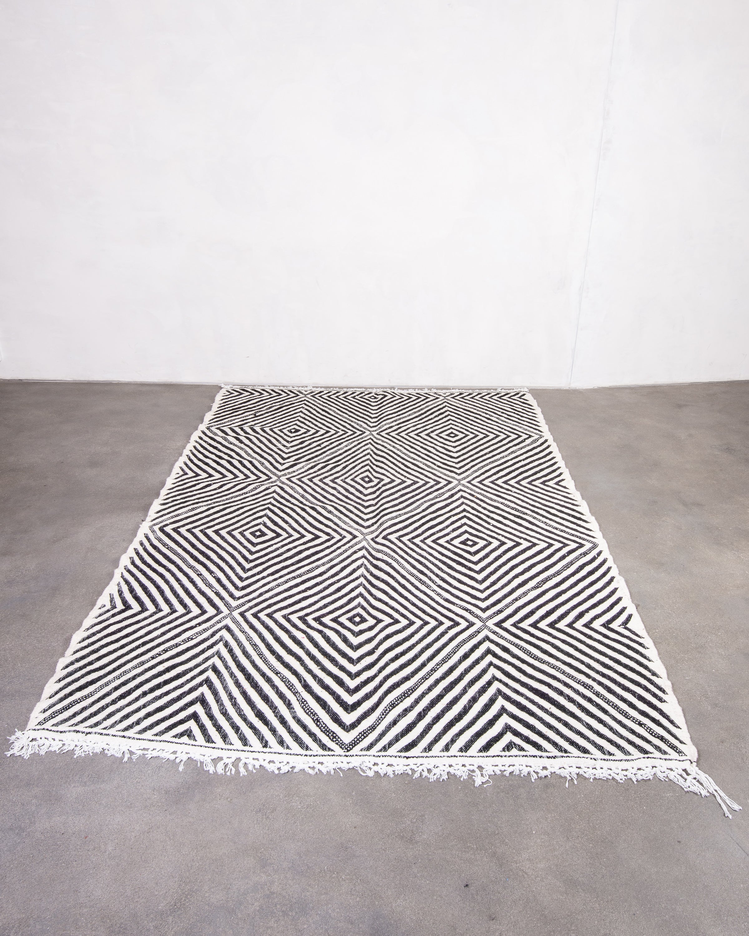 Modern designer handcrafted Berber rug from morocco Kelim with beautiful colors and patterns